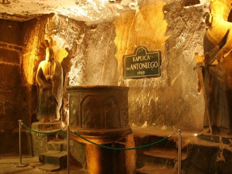 wieliczkaantoniegokamra2.jpg