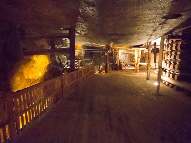 wieliczkapieskowaskalakamra3.jpg